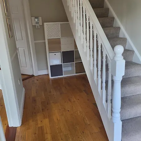2 Double Bedroom House *